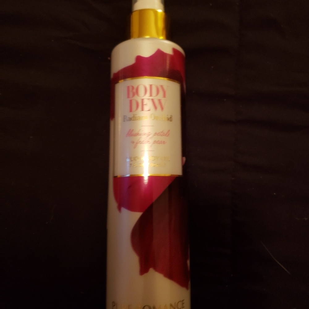 Body dew spray